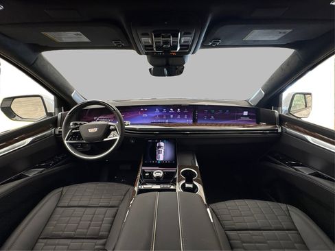 New 2025 Cadillac Escalade ESV Sport Platinum image 24