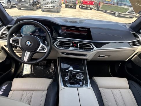 Used 2020 BMW X7 M50i AWD/4WD image 5