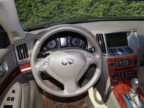 Used 2009 INFINITI G37 x Sedan w/ Premium Pkg AWD/4WD image 18