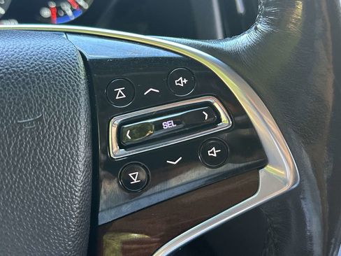 Used 2019 Cadillac Escalade ESV Luxury AWD/4WD image 14