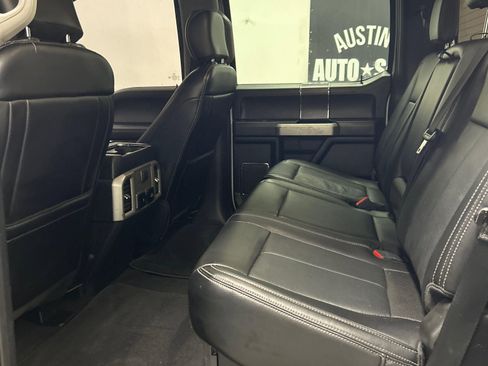 Used 2021 Ford F350 Lariat image 11