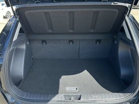 Certified 2025 Hyundai Kona SEL FWD image 33