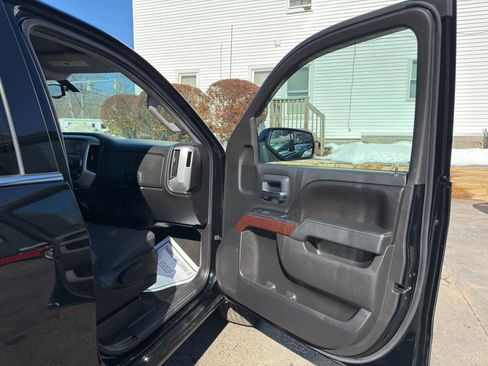 Used 2015 GMC Sierra 1500 SLE w/ SLE Value Package image 18