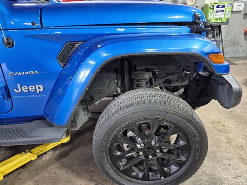 Used 2023 Jeep Wrangler Unlimited Sahara image 15