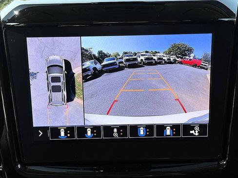 Used 2020 Chevrolet Traverse Premier w/ Redline Edition FWD image 24