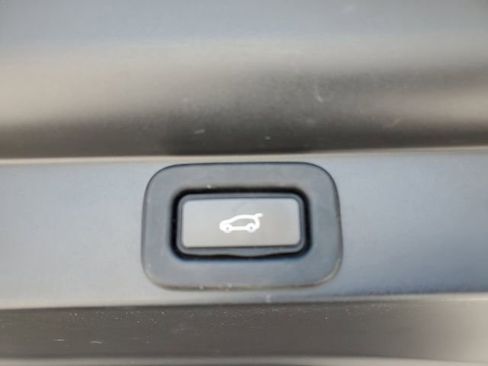 Used 2023 Land Rover Range Rover SE image 10