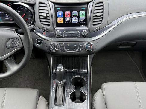 Used 2019 Chevrolet Impala LS FWD image 18