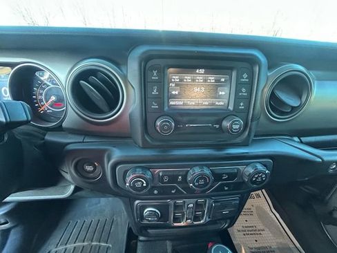 Used 2020 Jeep Wrangler Unlimited Sport S image 10