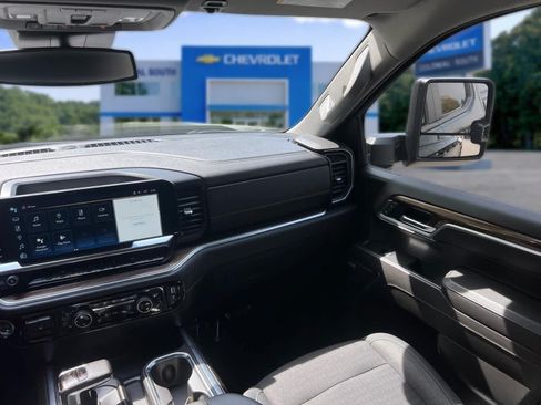 Used 2022 Chevrolet Silverado 1500 RST w/ Convenience Package II AWD/4WD image 34