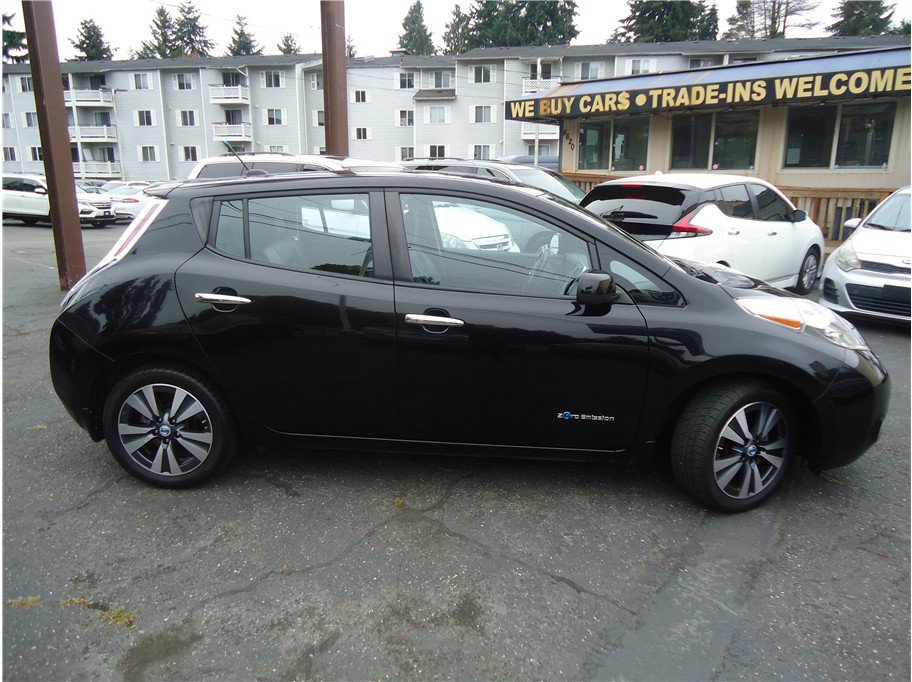 Used 2013 Nissan Leaf SL w/ Premium Pkg FWD image 5