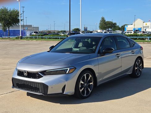 Used 2025 Honda Civic Sport Touring image 8