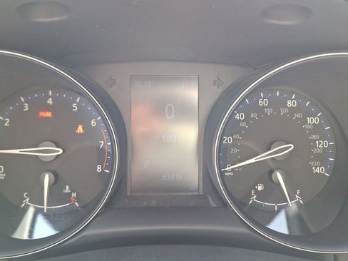 Used 2020 Toyota C-HR XLE image 12