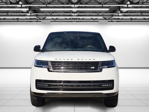Used 2026 Land Rover Range Rover Long Wheelbase Autobiography image 4