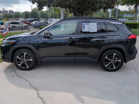 Used 2024 Toyota Corolla Cross AWD Hybrid w/ Convenience Package image 7