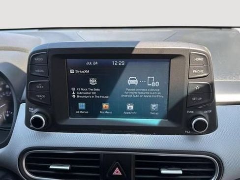 Used 2018 Hyundai Kona Limited AWD/4WD image 17