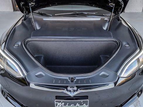 Used 2021 Tesla Model S Performance image 7