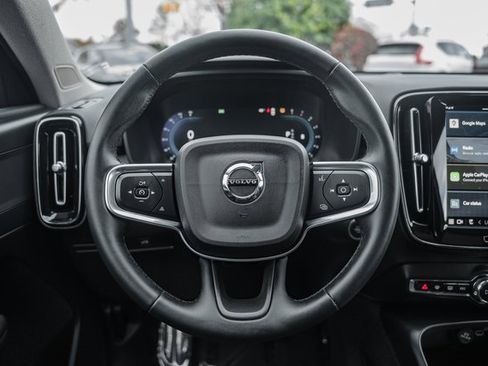 Used 2024 Volvo XC40 B5 Plus w/ Protection Package Premier image 29