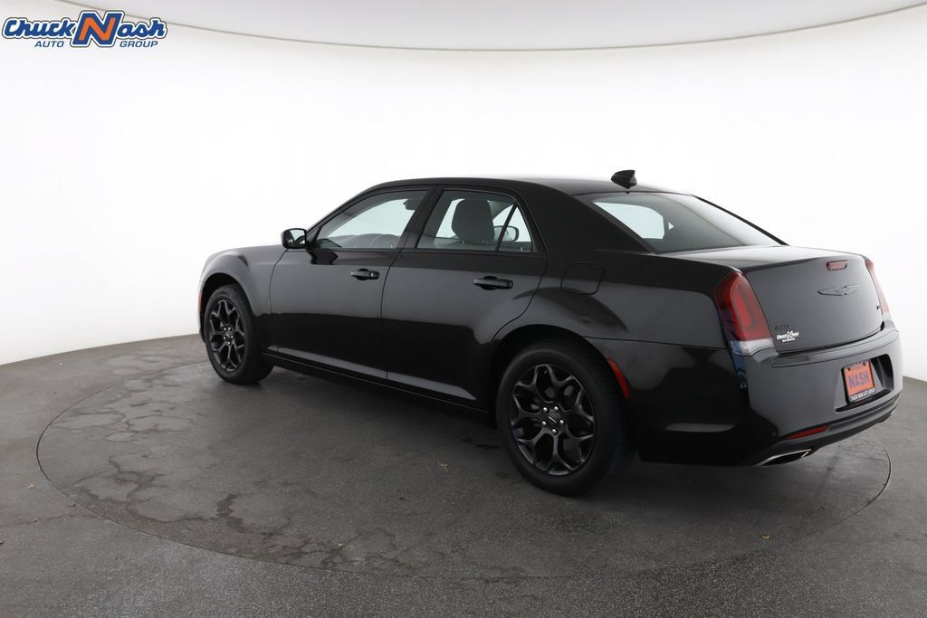 Used 2022 Chrysler 300 Touring w/ Sport Appearance Package AWD/4WD image 9