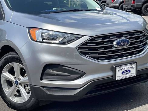Used 2020 Ford Edge SE FWD image 2
