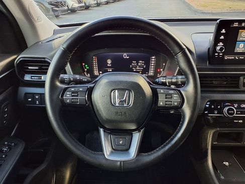 Used 2025 Honda Pilot Elite image 15