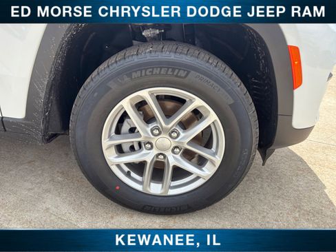 New 2026 Jeep Grand Cherokee Laredo X AWD/4WD image 16