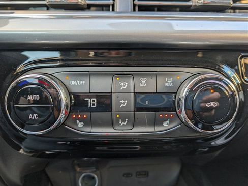 Used 2024 Chevrolet Trax LT w/ Driver Confidence Package image 24