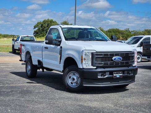 New 2026 Ford F250 XL image 2