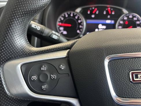 Used 2022 GMC Terrain SLE w/ Driver Convenience Package FWD image 18