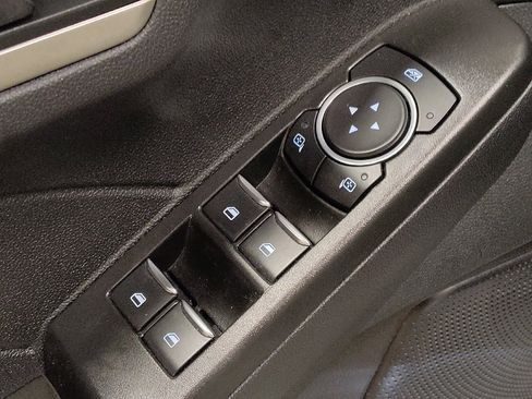 Used 2022 Ford Escape SE image 27