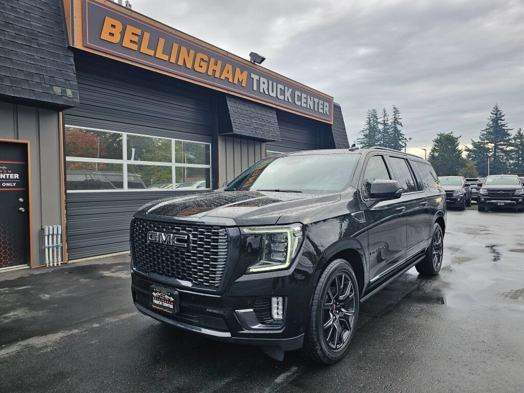 Used 2023 GMC Yukon XL Denali Ultimate w/ LPO, Floor Liner Package AWD/4WD image 1