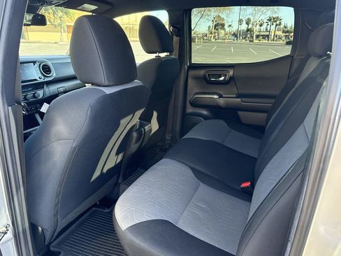 Used 2023 Toyota Tacoma TRD Off-Road image 22