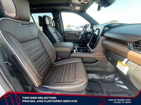 New 2026 GMC Yukon Denali Ultimate AWD/4WD image 21