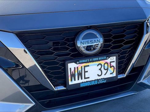 Used 2023 Nissan Sentra SR w/ SR Premium Package FWD image 33