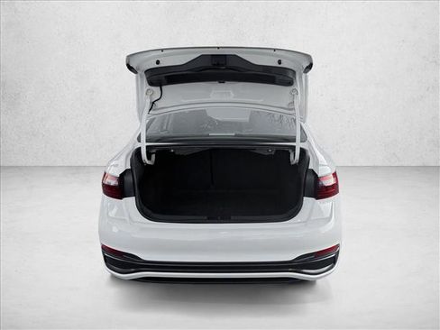 Used 2024 Volkswagen Jetta S image 7