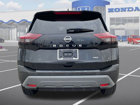 Used 2023 Nissan Rogue S image 7