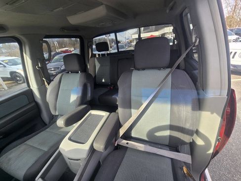 Used 2004 Nissan Titan SE AWD/4WD image 2