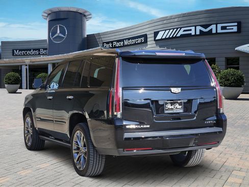 Used 2020 Cadillac Escalade Platinum w/ Escalade Sport Edition image 4