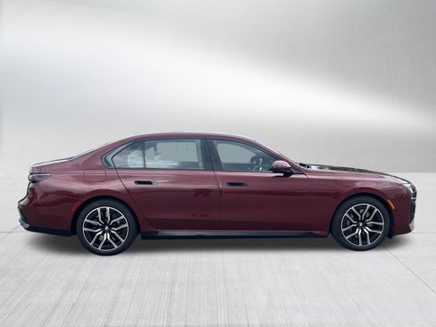Used 2023 BMW 760i xDrive AWD/4WD image 8
