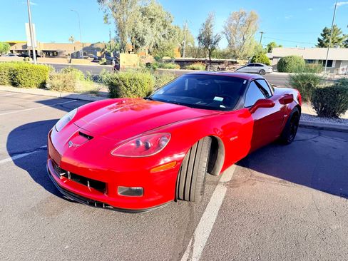 Used 2006 Chevrolet Corvette Z06 w/ Preferred Equipment Group RWD image 3