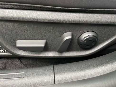 Certified 2025 Genesis G70 2.5T image 14