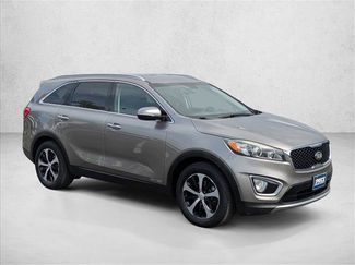 Used 2017 Kia Sorento EX AWD/4WD video 3