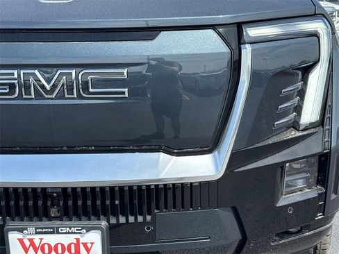 New 2025 GMC Sierra EV Denali image 10