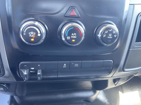 Used 2022 RAM 1500 Tradesman w/ Chrome Appearance Group AWD/4WD image 27