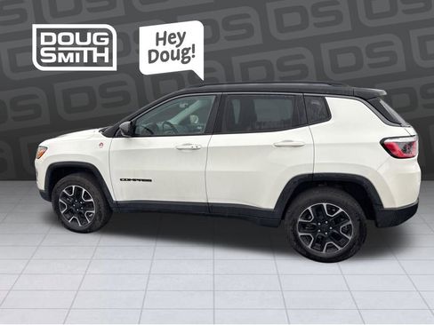 Used 2020 Jeep Compass Trailhawk AWD/4WD image 1