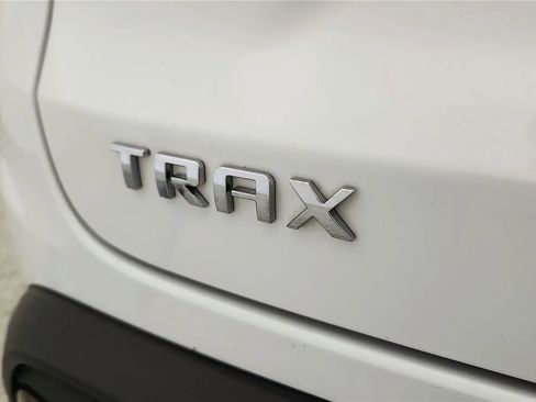 Used 2025 Chevrolet Trax ACTIV w/ Driver Confidence Package image 17