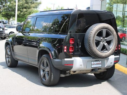 Used 2023 Land Rover Defender 110 SE AWD/4WD image 4