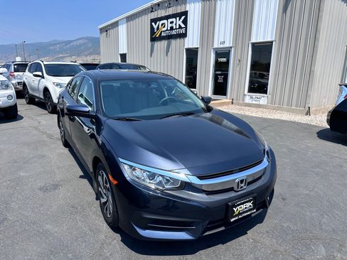 Used 2018 Honda Civic EX image 1
