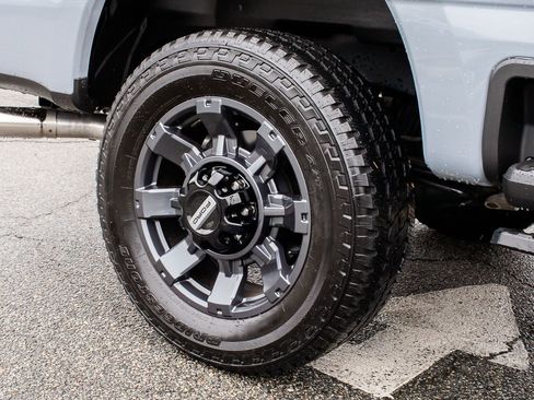 Used 2024 Ford F250 Lariat w/ Sport Appearance Package image 7