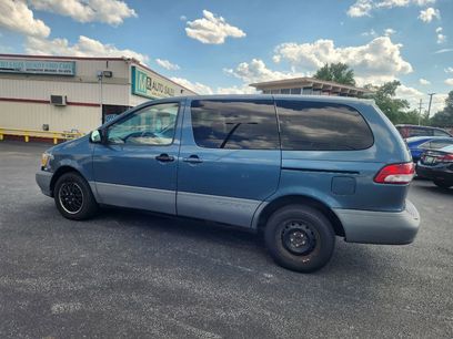 Used 2001 Toyota Sienna CE