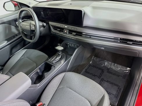 Certified 2025 Kia K4 FWD image 31